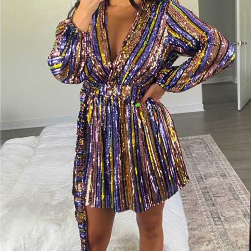 dee elle Multicolor Sequin Striped V-Neck Mini Dress